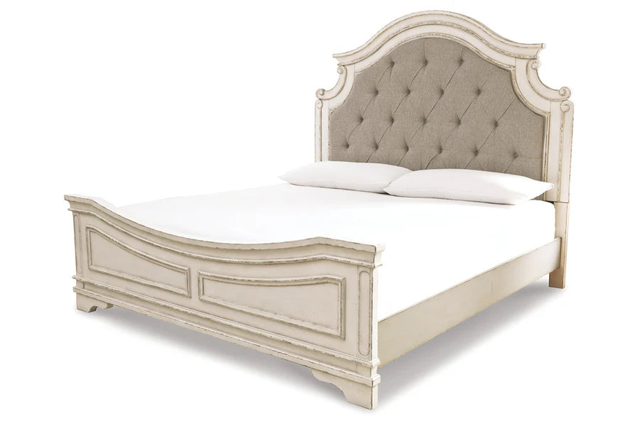 Cama Queen con paneles tapizados en blanco desportillado Realyn