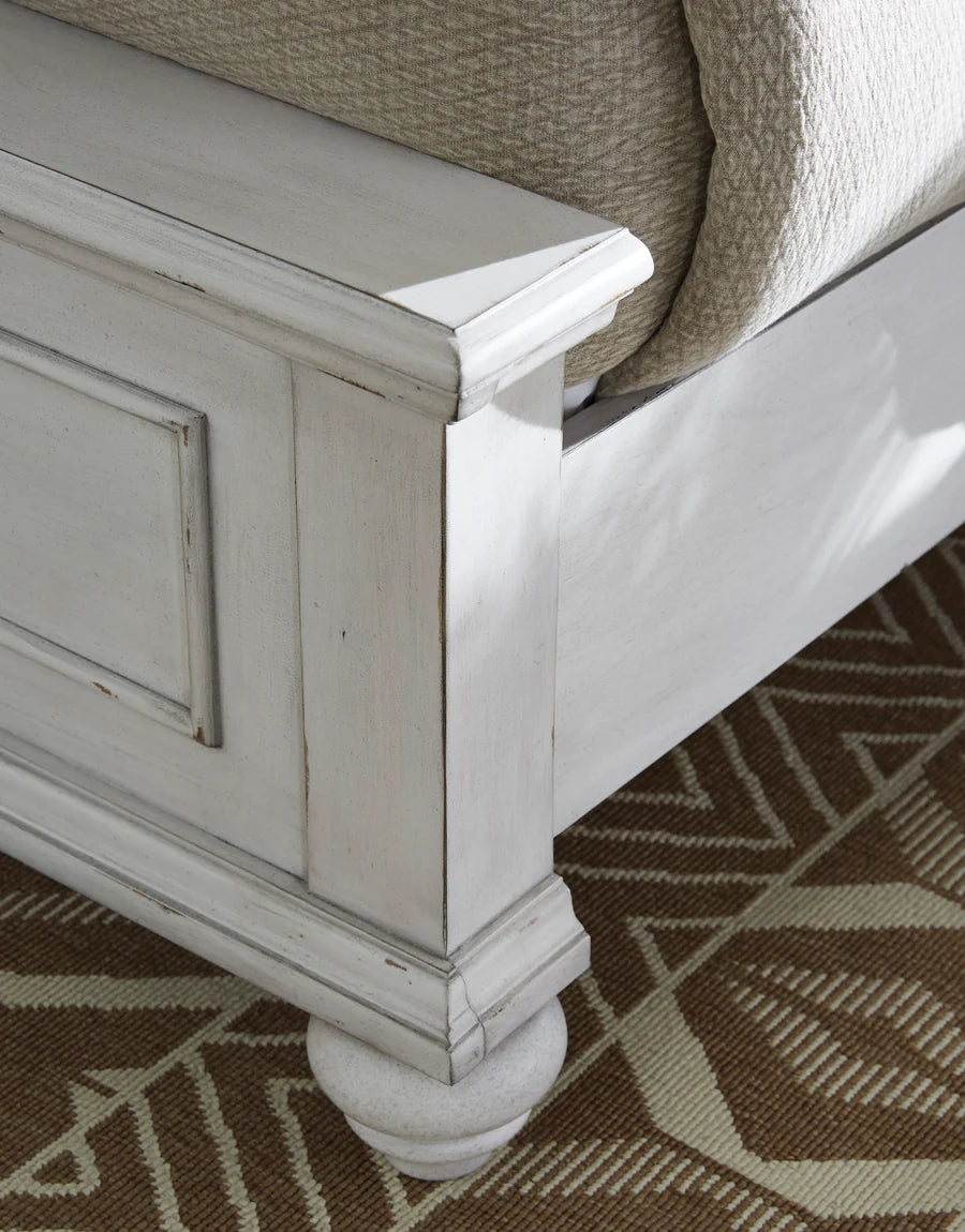 Kanwyn Whitewash Panel Bedroom Set