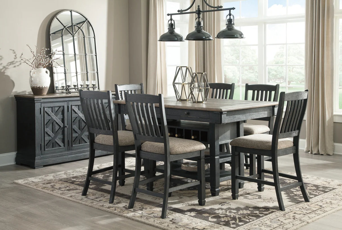 Tyler Creek Black & Gray Dining Server