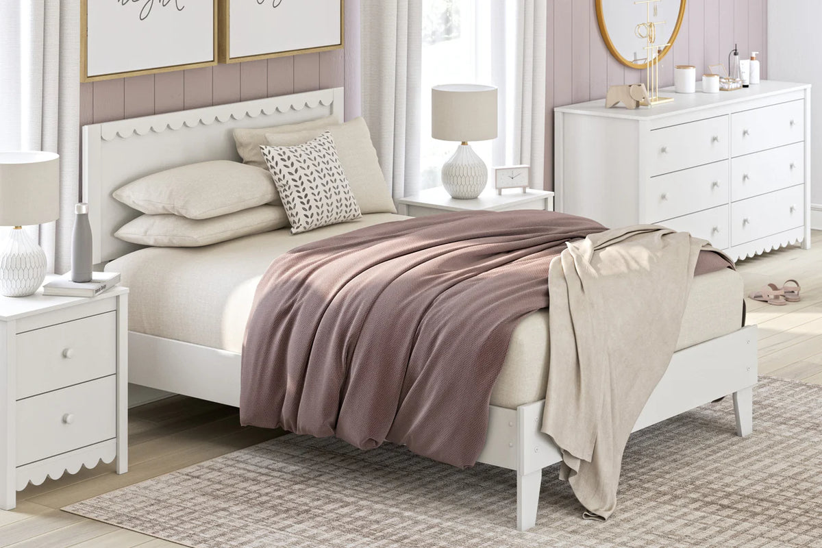 Juego de dormitorio juvenil con plataforma Hallityn en color blanco