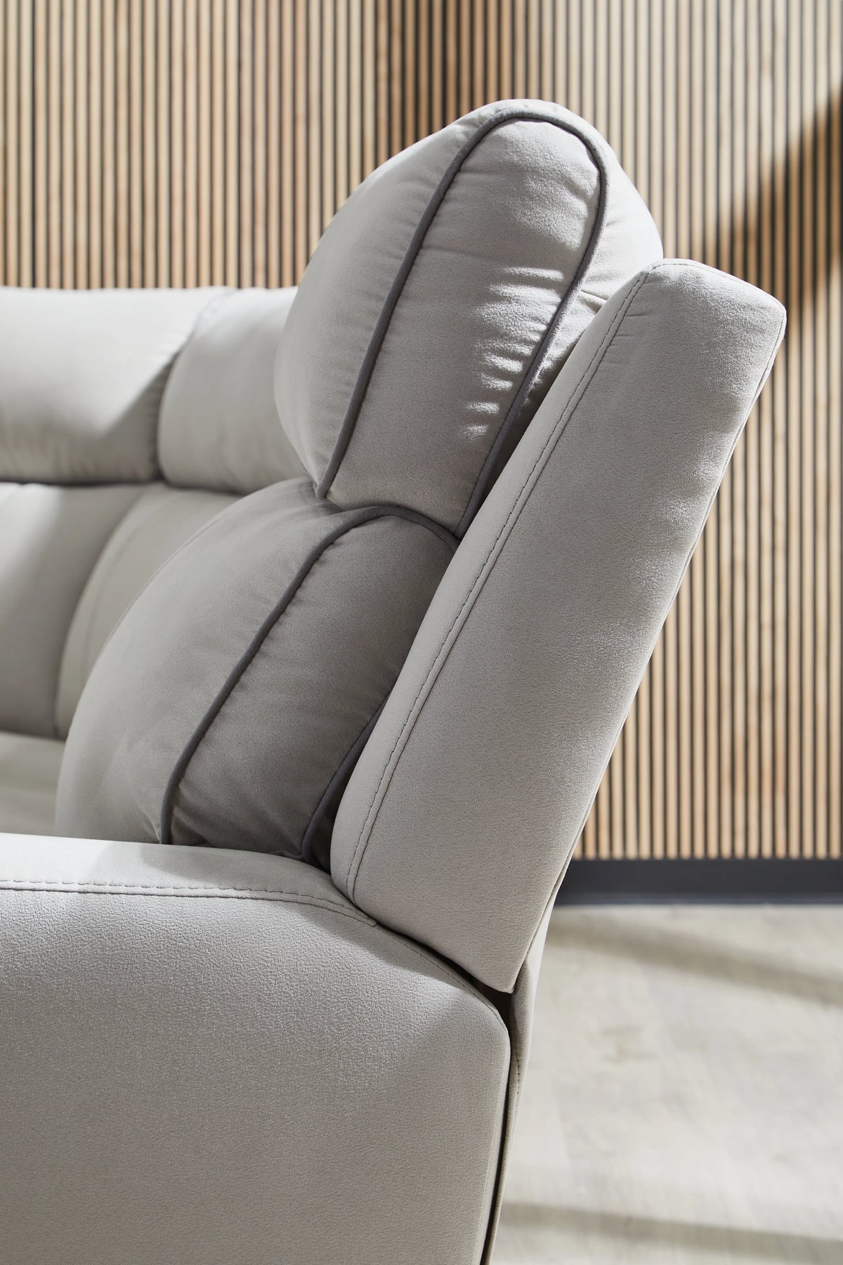 Social Pointe Modular Power Reclining Seating