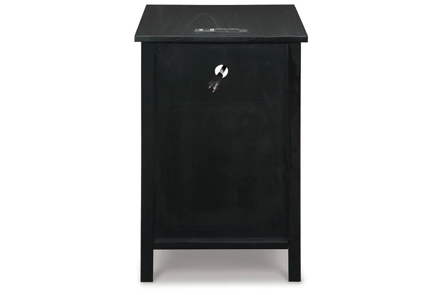 Treytown Black Chairside Table with USB Charging