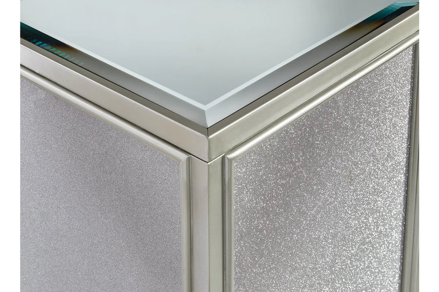 Traleena Silver Mirrored Nesting End Tables, Set of 2