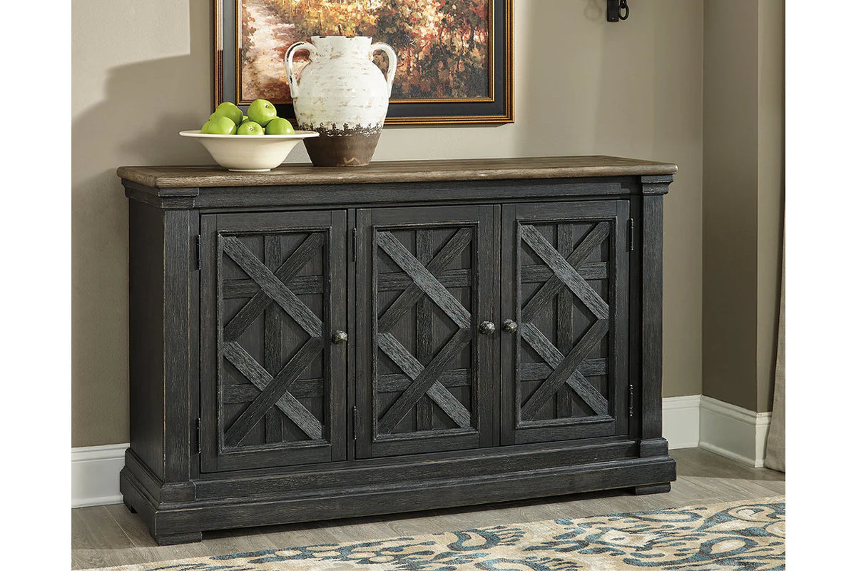 Tyler Creek Black & Gray Dining Server