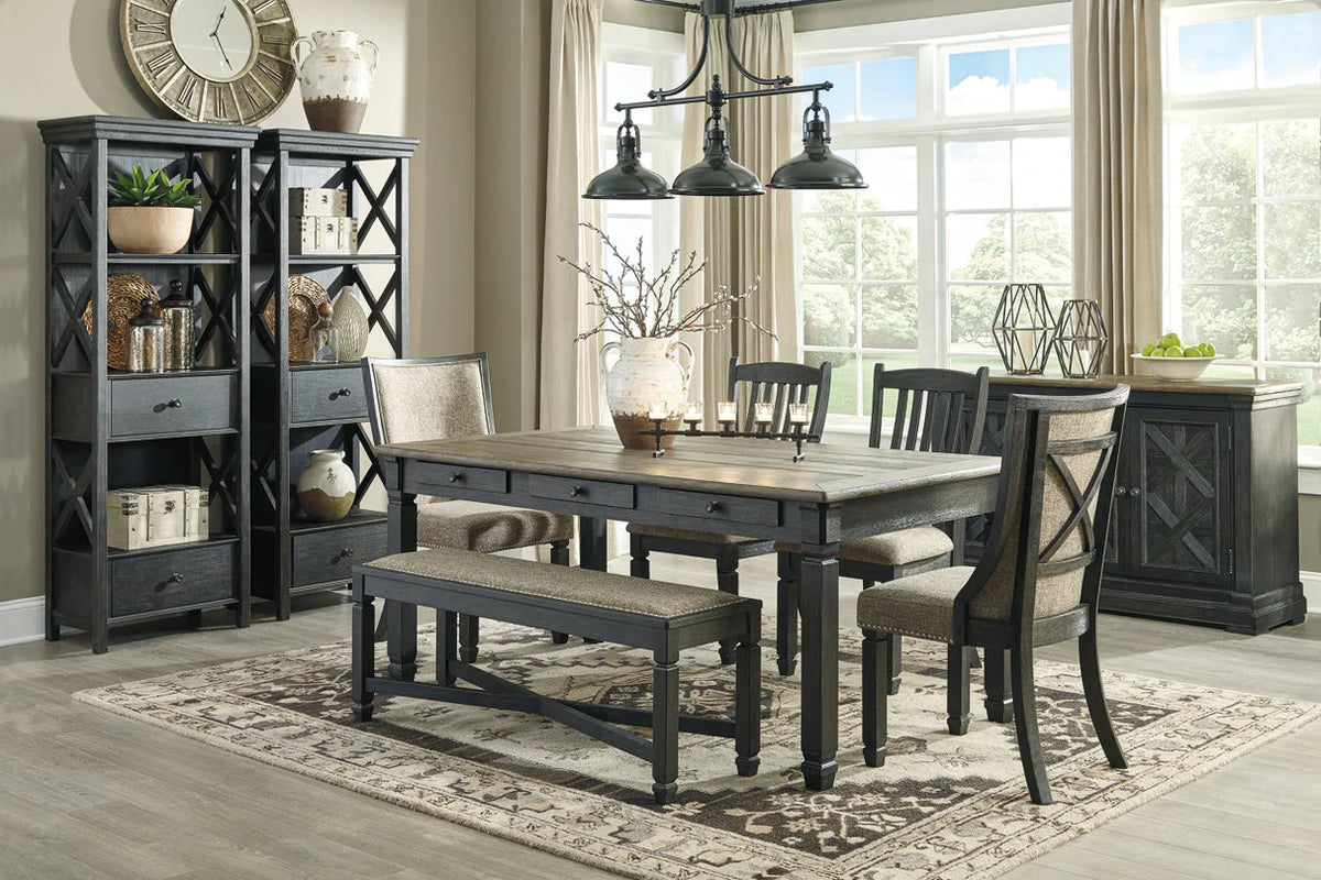 Tyler Creek Black & Gray Dining Server