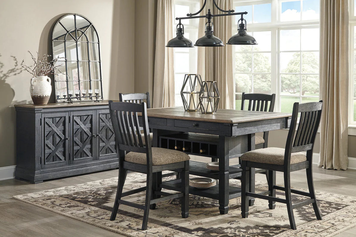Tyler Creek Black & Gray Dining Server