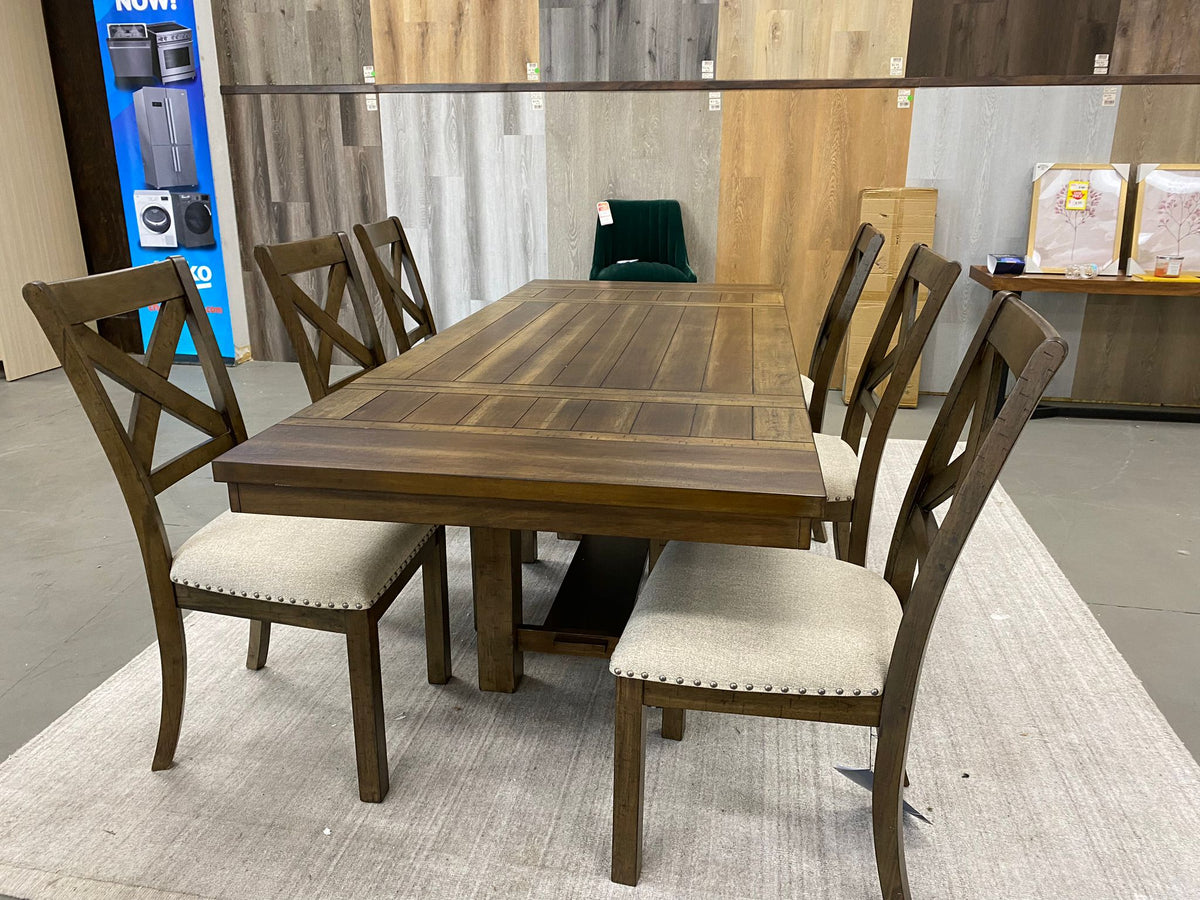Moriville Nutmeg Extension Table & 6 Chairs