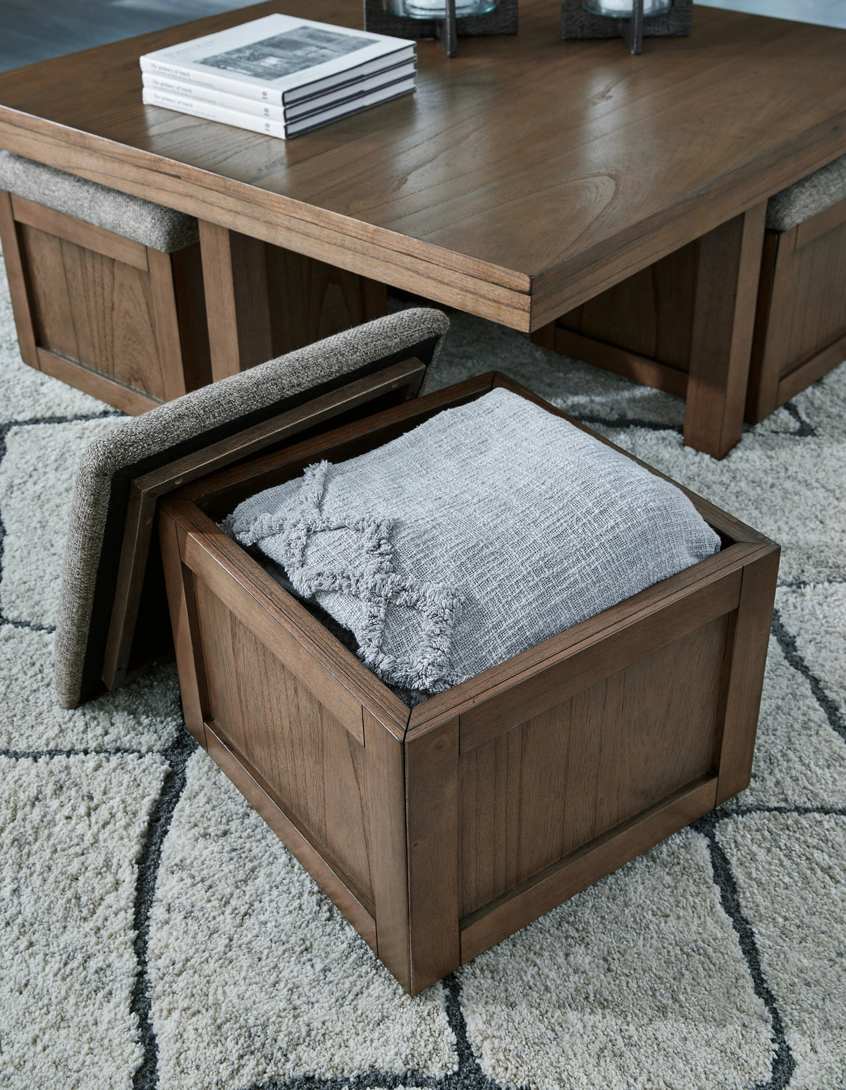 Boardernest Light Brown Coffee Table with 4 Stools