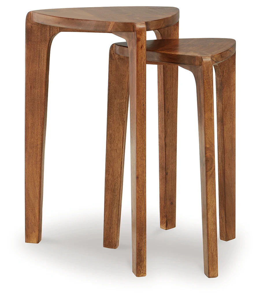 Brynnleigh Medium Brown Nesting Accent Tables, Set of 2