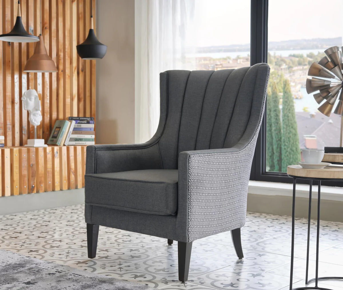 Silla decorativa Peacemaker Brown