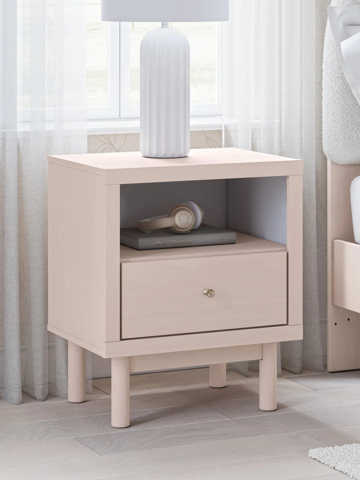 Wistenpine Blush Upholstered Youth Storage Platform Bedroom Set with 2 Drawers